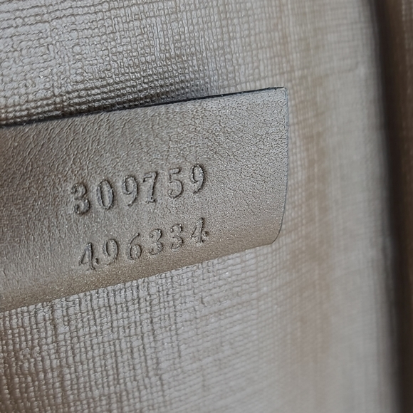 Gucci GG Key Holder Leather Wallet - Picture 8 of 10